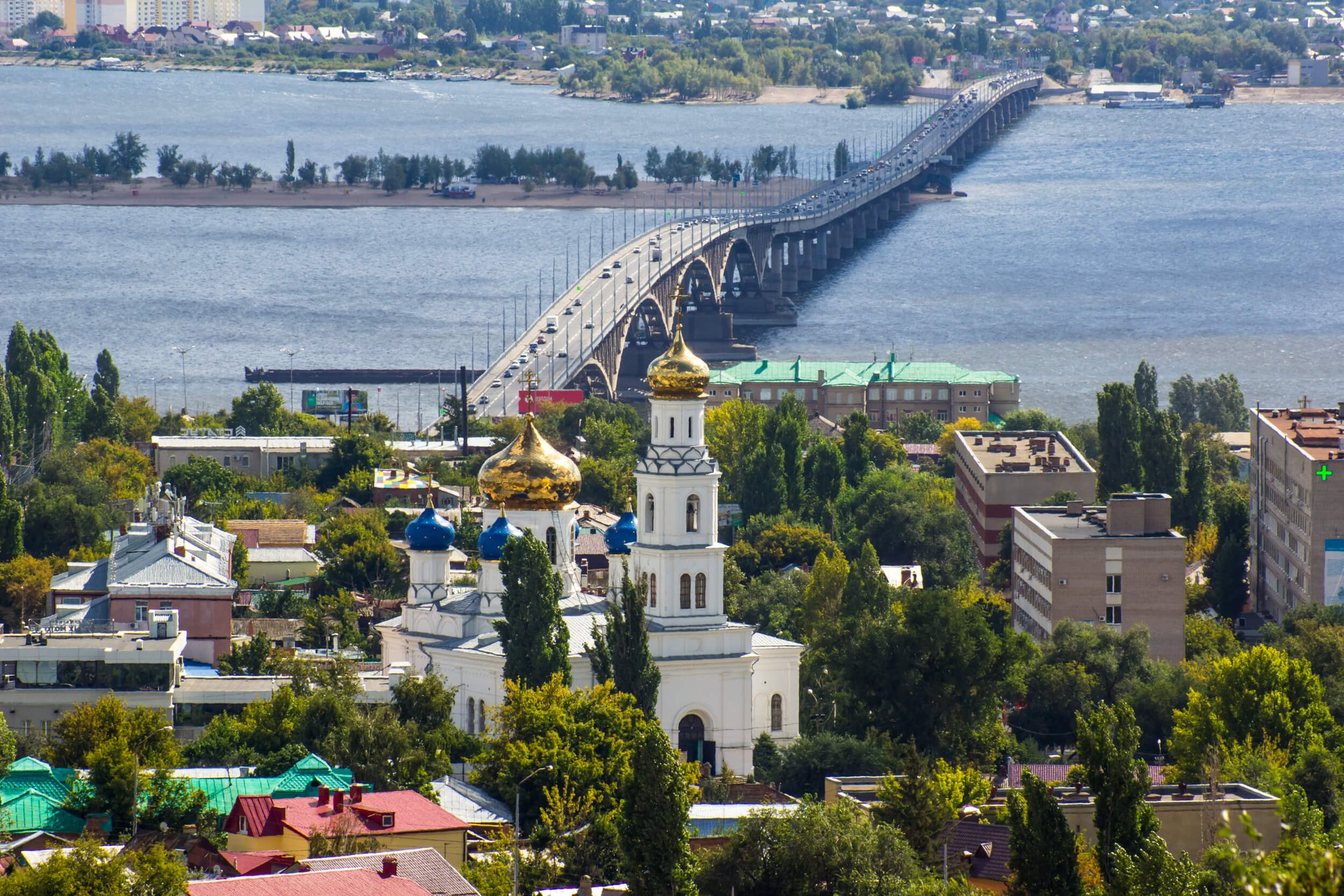 Купить одноразовую посуду в Саратове